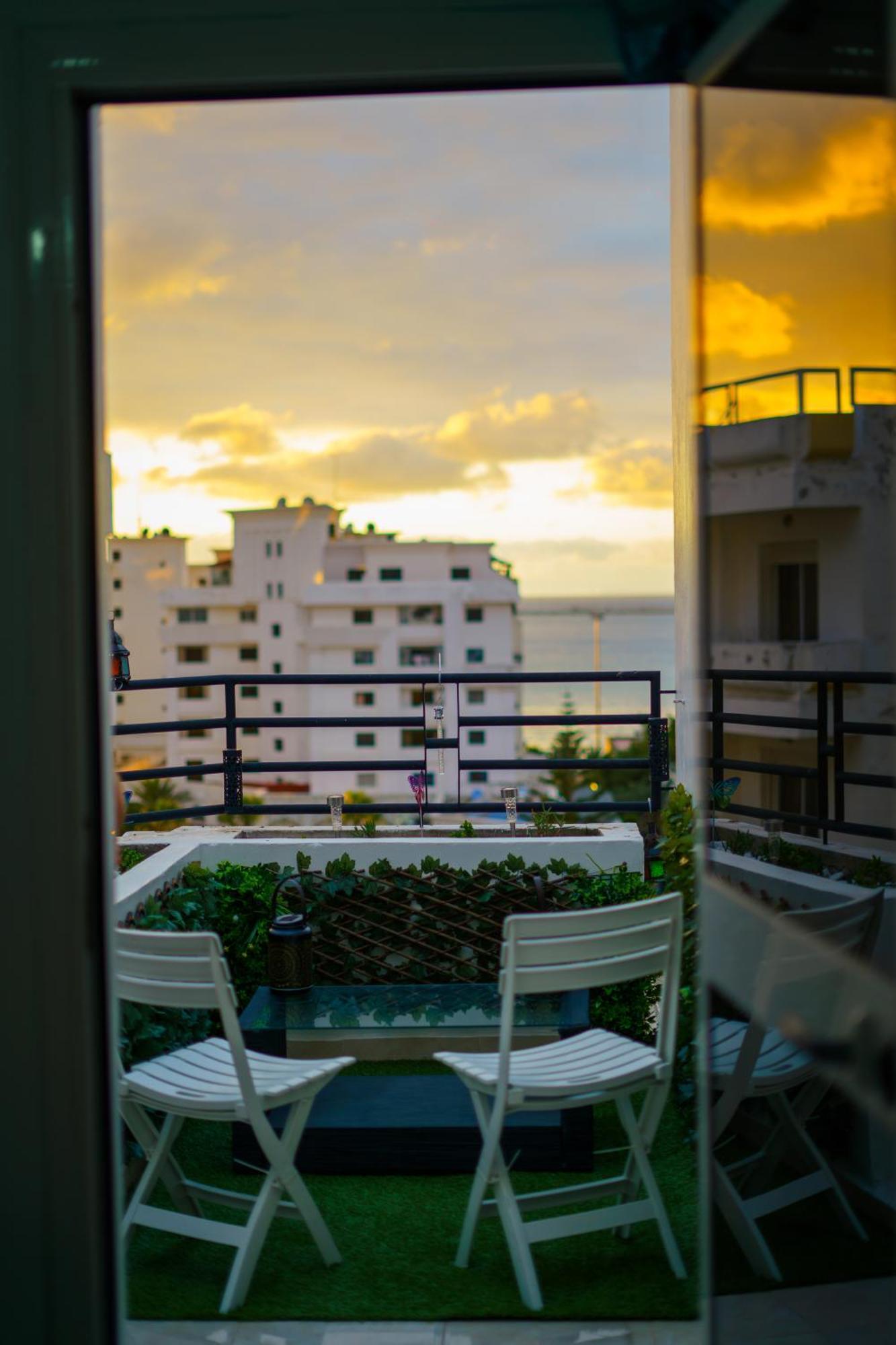Bright Apartment With Sea View, Few Steps Away From The Tgv Tangier Bagian luar foto